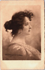 Beautiful Women Jugendstil Vintage Postcard B189