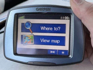 GARMIN StreetPilot c530 GPS Navigation System Bundle - Picture 1 of 6