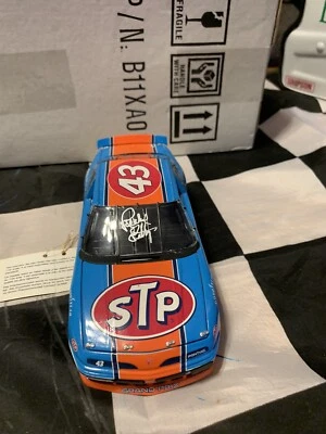 1992 Richard Petty Autographed #43 Franklin Mint Last Ride 1/24 - Image 1 of 4