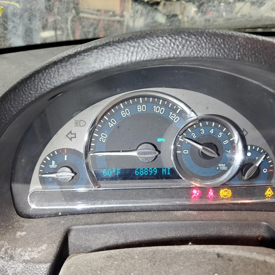 Velocímetro Chevrolet HHR MPH, exc. SS; exc. panel; AT 09 10 Foto 1 de 1