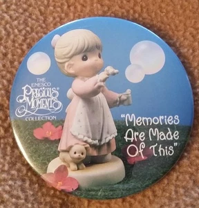 PRECIOUS MOMENTS COLLECTION "MEMORIES ARE MADE OF THIS" PIN  - Picture 1 of 2
