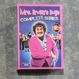 Mrs. Brown's Boys Complete Series (8 Discs DVD) New & Sealed Region 1 - Picture 1 of 2