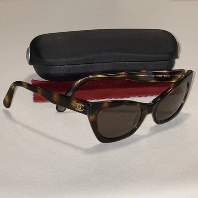 Chanel Tortoise Cat Eye Sunglasses 01943 91235 — 第 1/4 张图片