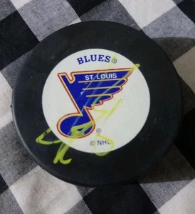Joel Edmundson Signed St. Louis Blues Logo Hockey Puck - Picture 1 of 1