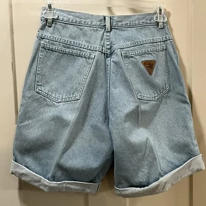 Vintage 90’s Cap Ferrat Women’s High Rise Light Wash Denim Shorts Size 11/12 GUC - Picture 1 of 4
