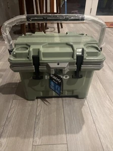 IGLOO IMX 24 qt. Hard Cooler - Oil Green - Picture 1 of 8