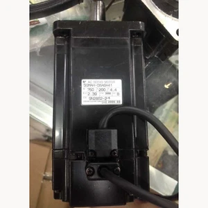 1pcs used Yaskawa servo Motor SGMAH-08ABA41 FAST SHIP - Picture 1 of 1