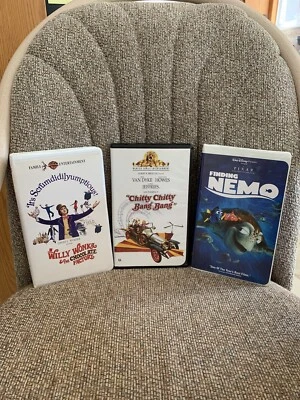 Finding Nemo Chitty Chitty Bang Bang Willy Wonka & The Chocolate Factory VHS L/3 - Image 1 of 3