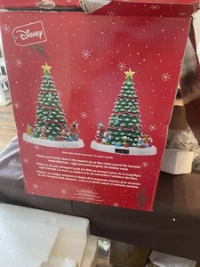 Disney Animierter Weihnachtsbaum mit Musik & LED-Leuchten (neu) - Bild 1 von 2
