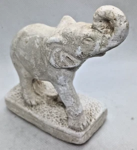 Vintage 1940 Statuette Elefant Figur - weißer Salzstein - RAR - Bild 1 von 6