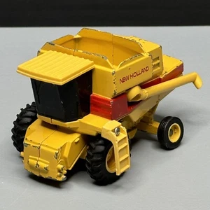 Vintage Ertl New Holland TR-86 Combine 4” Farm Tractor Toy Played With Flaws - Picture 1 of 14