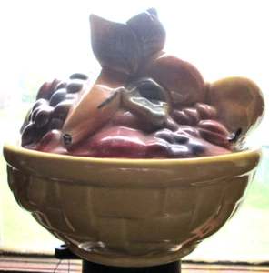 VINTAGE MAJOLICA SHAWNEE 83 YELLOW BASKET WEAVE MULTI COLOR FRUIT LID COOKIE JAR - Picture 1 of 10