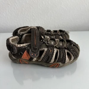 CHEROKEE boys water sandals tan shoes size 7 - Picture 1 of 8
