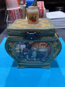 Charles Wysocki's Purr-fect Places Music Box Herkymer in Hibernation A1150 - Picture 1 of 7