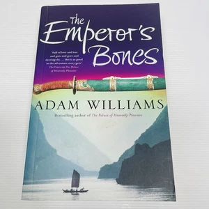 The Emperor's Bones de Williams, libro de bolsillo/softback de Adam - Imagen 1 de 10