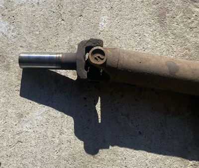 Árbol de transmisión trasero Ford Thunderbird Turbo Coupé transmisión T5 2,3 litros 5,0 Foto 1 de 4