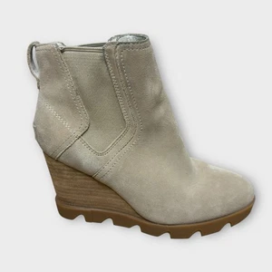 Sorel Joan Uptown Chelsea Wedge Boots Size 7.5 Sandy Tan Suede Waterproof - Picture 1 of 10