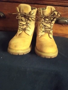 Timberland Ladies Upper Plaid Flannel Work Boots Size 7 M - Picture 1 of 8