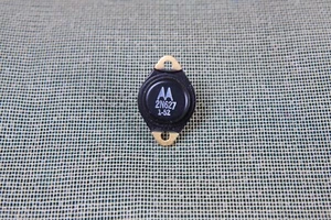 2- MOTOROLA 2N627 1-52 TRANSISTOR AL GERMANIO PNP AUDIO NOS (11) - Foto 1 di 2
