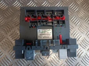 fuse box for VOLKSWAGEN JETTA (1K2) 2005 236953 - Picture 1 of 3