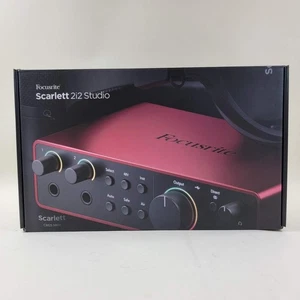 New Focusrite Scarlett 2i2 Studio 4th Gen 2 Channel Preamplifier - Picture 1 of 7