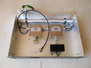 Motorola GTR 8000 T7039A assemblaggio sistema filtro/isolatore 158-174 MHz, rack Mt. - Foto 1 di 19