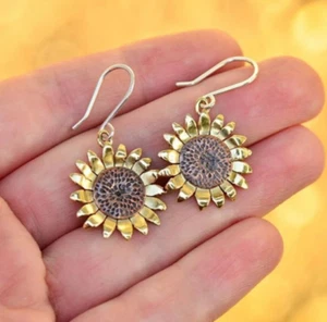 Golden Sunflower Earrings - Retro - Picture 1 of 4