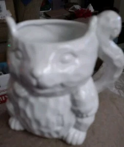 Taza ardilla cerámica blanca 18 OZ - Imagen 1 de 10