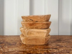Small Vintage Style Wooden Rustic Decorative Dough Bowl - Picture 1 of 7