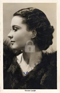 Vivien Leigh 2 -- Signed Vintage Photo Postcard Copy - Picture 1 of 2