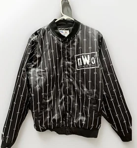 Chalk Line NWO Jacke Satin gestreift Druckknopfverschluss Pullover Kragen/Manschette Gr. S - Bild 1 von 9