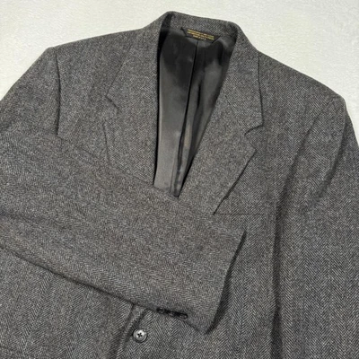 Cricketeer Blazer Mens 46R Gray Herringbone Tweed 2 Button Wool Blend Jacket - Image 1 of 4