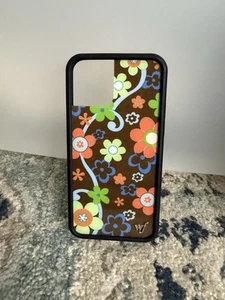 Wildflower Limited Edition Iphone 12 & 12 Pro Case- Flowers. Gently used - Picture 1 of 1