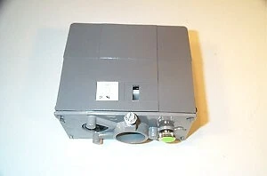JOHNSON VA-8122-1. VALVE ACT; ELECTRIC. 22 LB; 0-10 VDC; REPLACES VA- - Picture 1 of 1