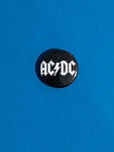 AC DC Button Back in Black Rock Band Metal Music Pin Vintage Promo - Picture 1 of 3