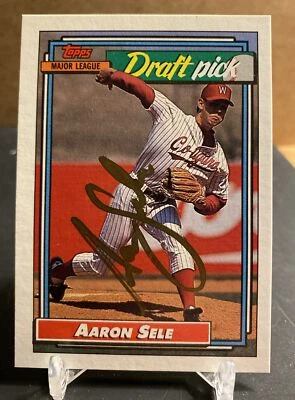 Tarjeta autografiada de Aaron Sele College Rookie 1992 Topps #504 Foto 1 de 2