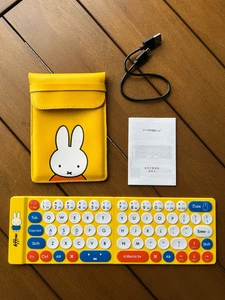 Miffy MIPOW Slim Folding Wireless Keyboard B033 – For iPad & iPhone – Ultra Slim - Picture 1 of 2