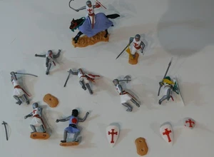 Vintage Timpo Toys Kreuzritter Figur Pferd Reiter/ Ersatzteile -  Konvolut - Bild 1 von 4