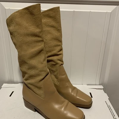 Markon Suela Floral Rose Embossed Suede Leather Boots Women's Sz 10M Mid-Calf - Image 1 of 4