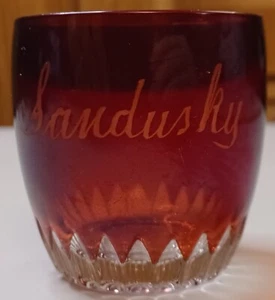 Vintage Ruby Flash Stained Red Pressed Glass Small Toothpick Sandusky Vase - Picture 1 of 4