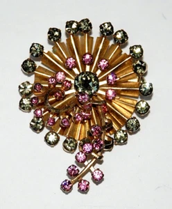 Broche de flores de 1960 prendedor llamativo diamantes de imitación brillantes bisutería rosa gris - Imagen 1 de 8