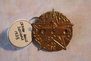#26 Orphan Annie Secret Decoder Pin - 1938 - Picture 1 of 2