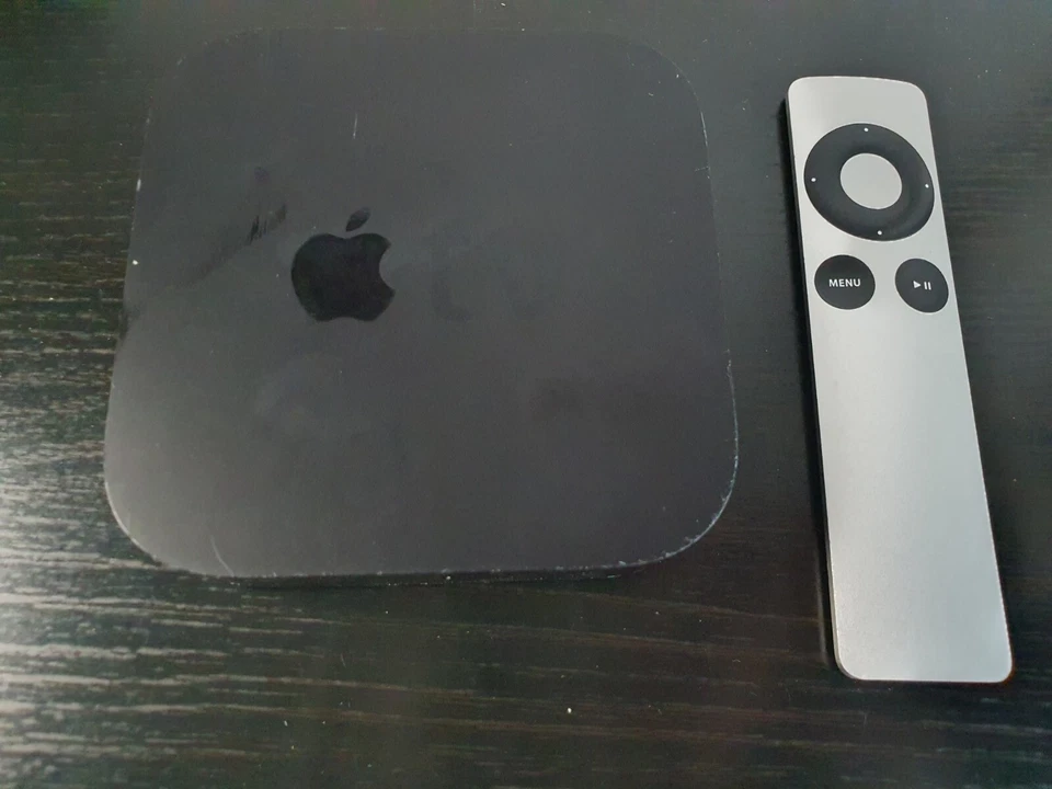 Apple TV 3rd Generation 1080p Media Streamer Box With Remote Control A1469 - Image 1 of 3