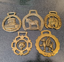 5 HORSE BRASSES INCL. WINDSOR CASTLE, WOLF AND WELSH DRAGON