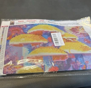 Diamond Painting Kit - DIY Diamond Art Kit, 5D Craft Set - Abstract Mushrooms G - Picture 1 of 5