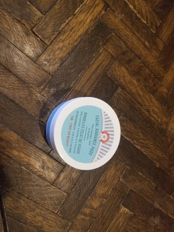First Aid Beauty Fab Facial Radiance Pads Glycolic Sensitive Skin 28 Count - Image 1 of 1