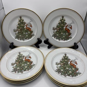 8~Fitz & Floyd Christmas “St Nicholas” 7 1/2” Salad Plates - Picture 1 of 3