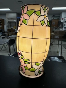 BUNTGLAS INSPIRIERT HURRIKAN LAMPE-VON "AVON" SCHÖNE LAMPE EUC-KOSTENLOSER VERSAND - Bild 1 von 9