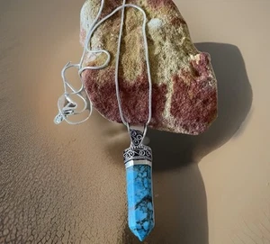Capped Turquoise Gemstone Pendant  Necklace -925 Silver  plated- New - Bild 1 von 3