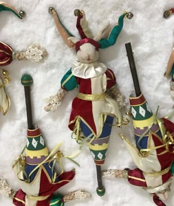 6 Rabbit Puppets Renaissance Jester VINTAGE Toy - Picture 1 of 12